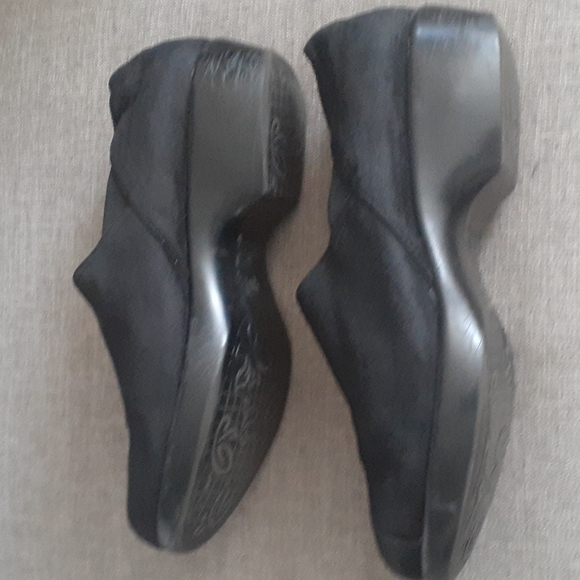 Dansko black suede slipon  loafers shoes sz 9.5 - Picture 6 of 13
